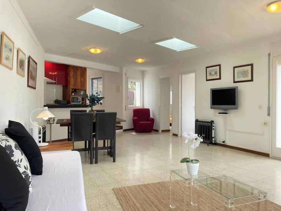 Des Puig - Apartment With Sea Views Cadaqués Dış mekan fotoğraf